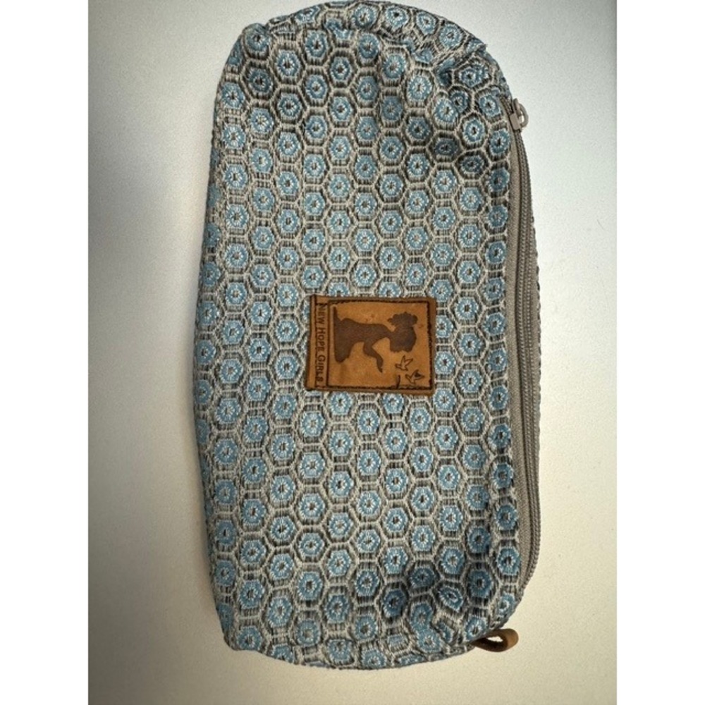 New Hope Girls Blue Honeycomb Woven‎ Zippered Pouch Makeup Toiletry Travel Bag